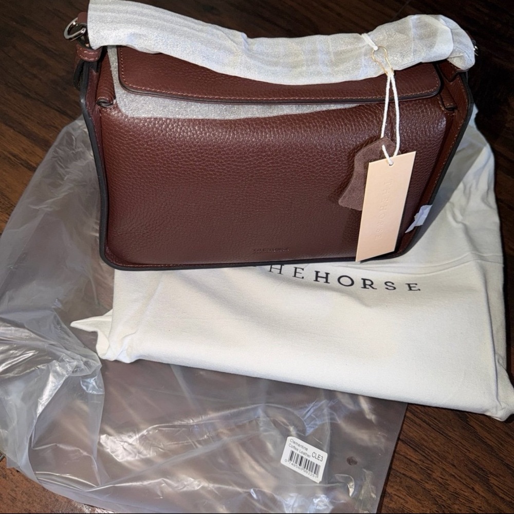 The Horse Clementine bag in Coffee Leather